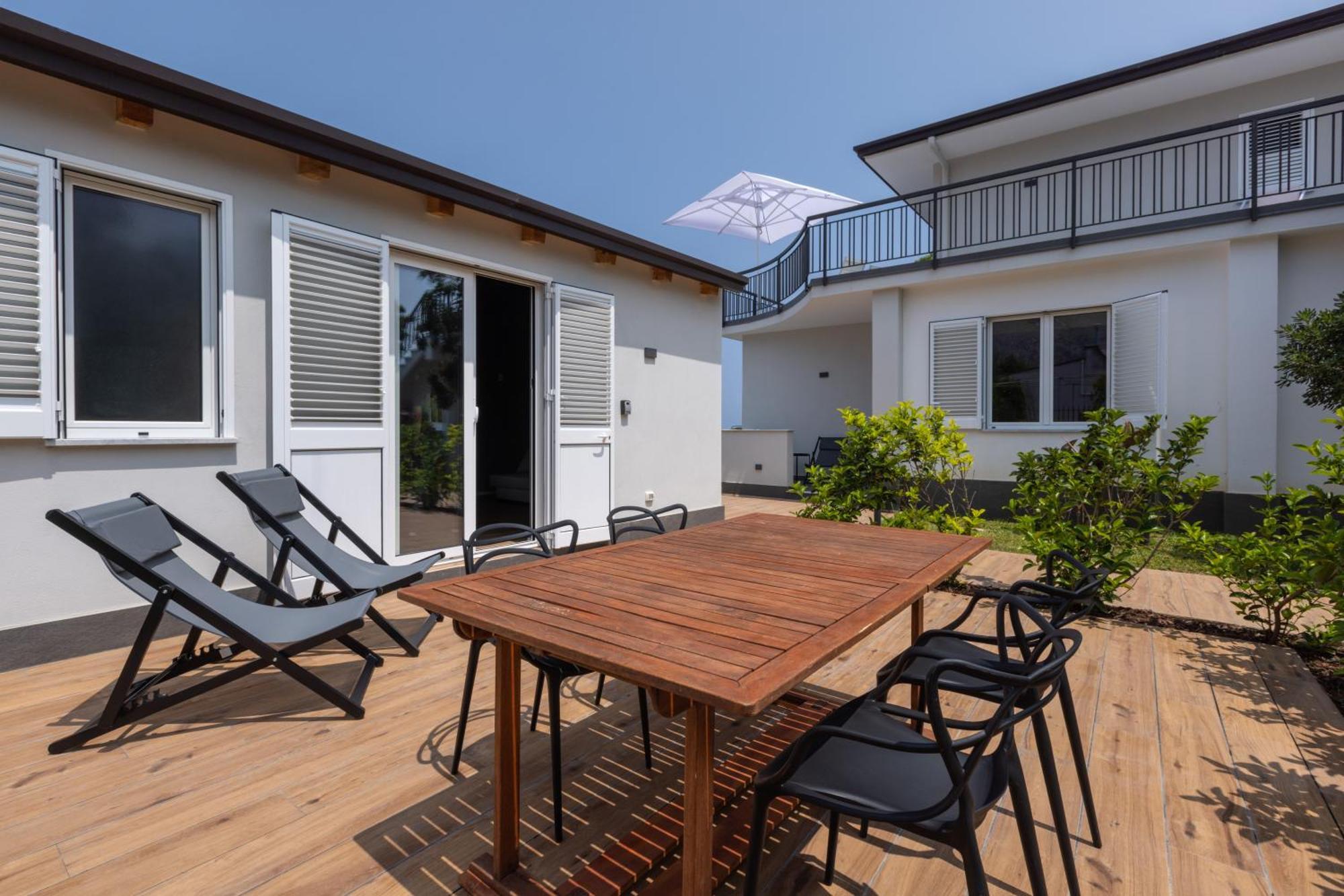 Sweet Sicily Apartments คารินิ ภายนอก รูปภาพ